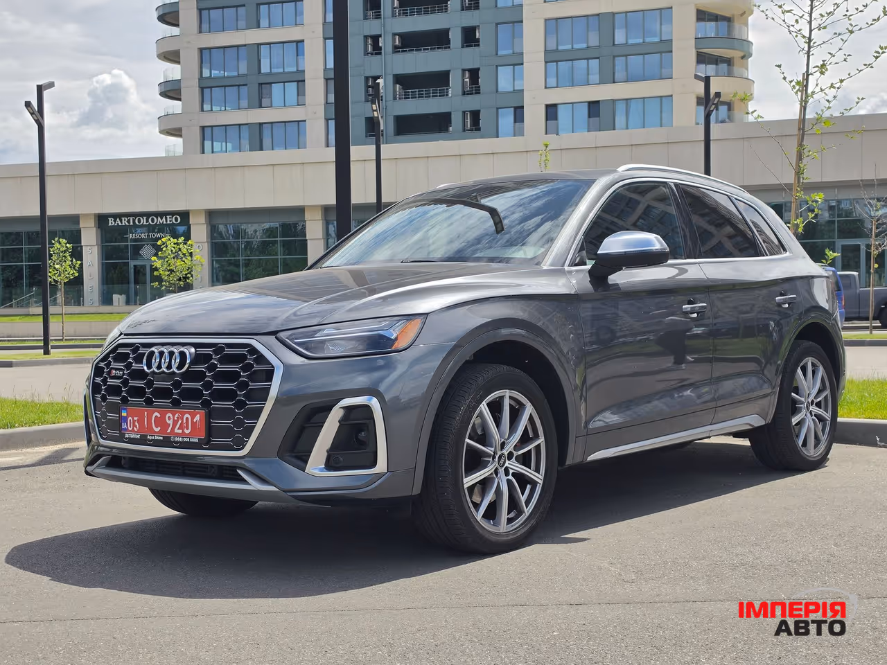 Audi SQ5 - фото 12