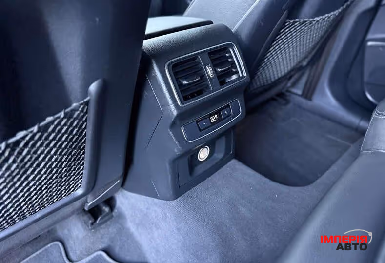 Audi Q5 - фото 17