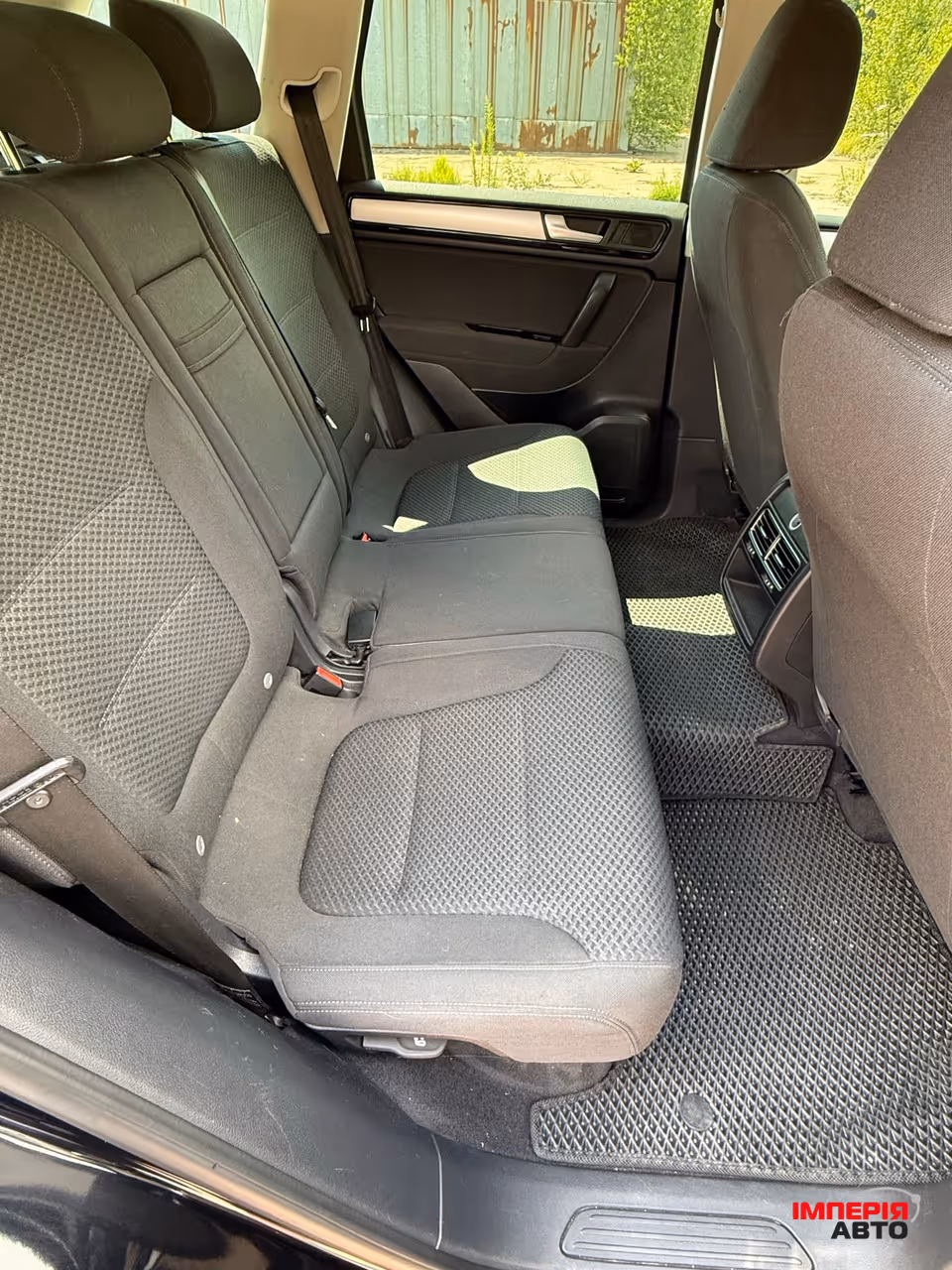 Volkswagen Touareg - фото 9