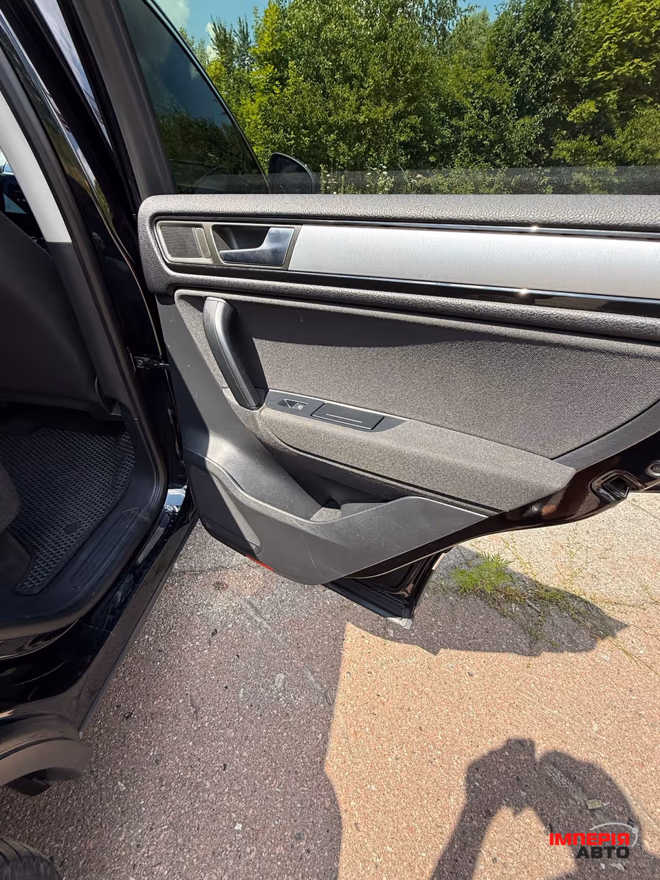 Volkswagen Touareg - фото 8