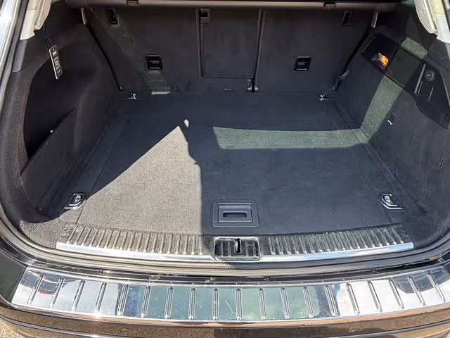 Volkswagen Touareg - зображення 4