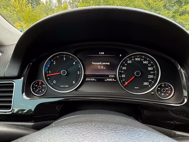 Volkswagen Touareg - зображення 3