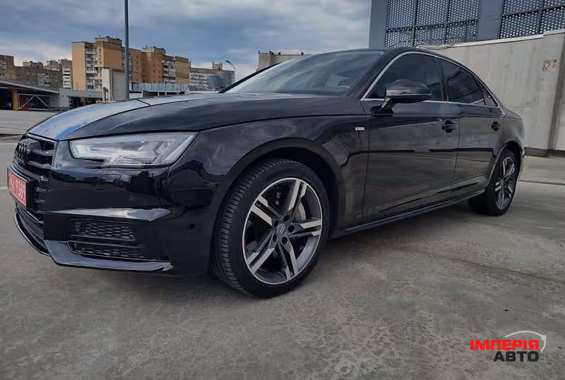 Audi A4 - фото 6