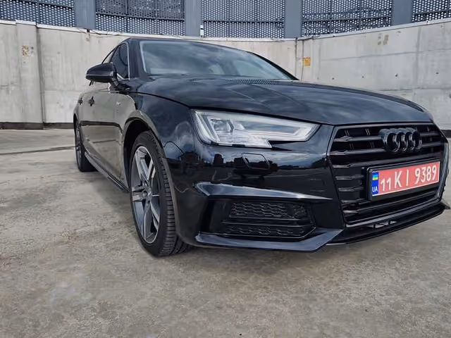 Audi A4 - фото 4