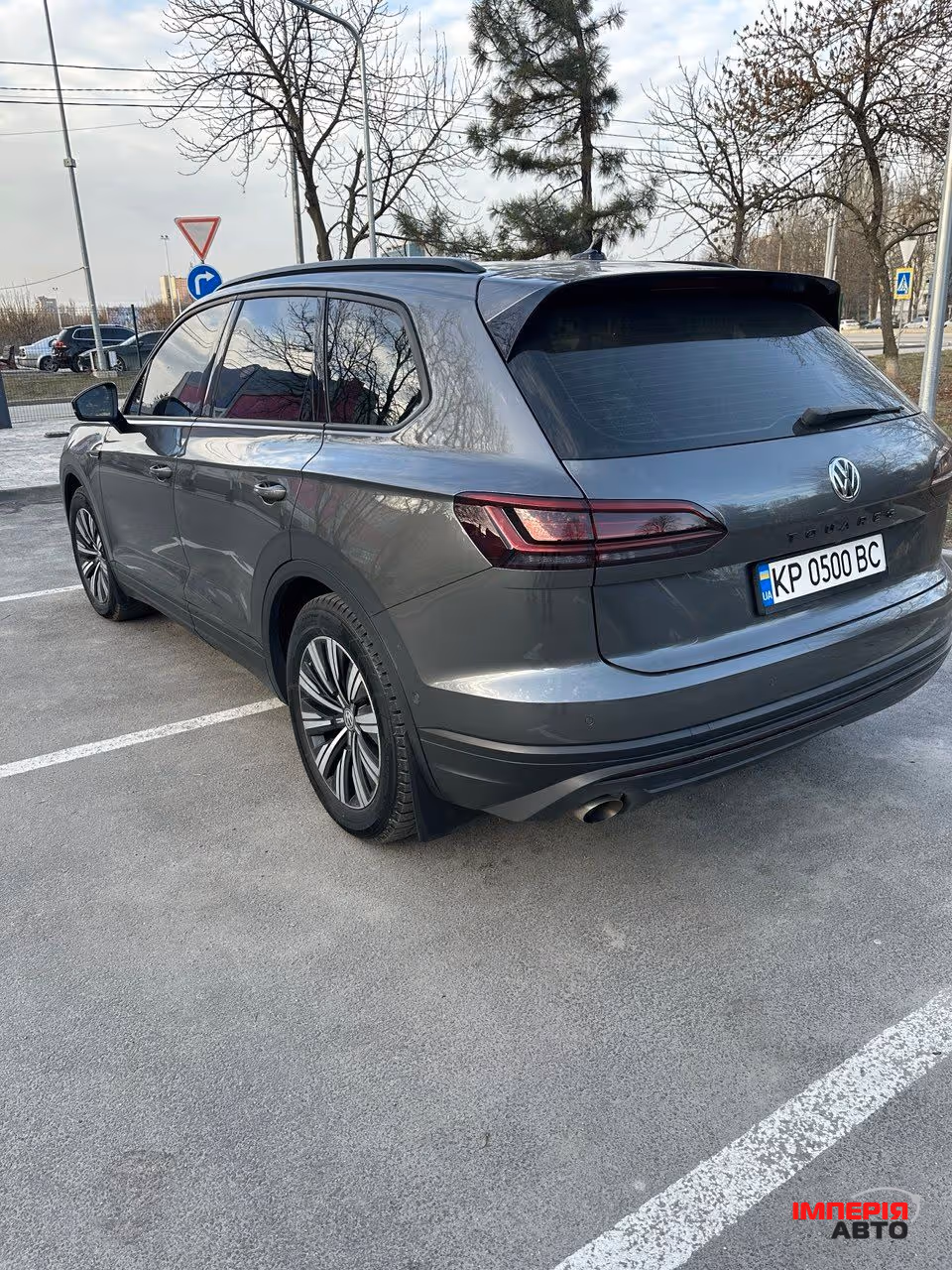 Volkswagen Touareg - фото 5