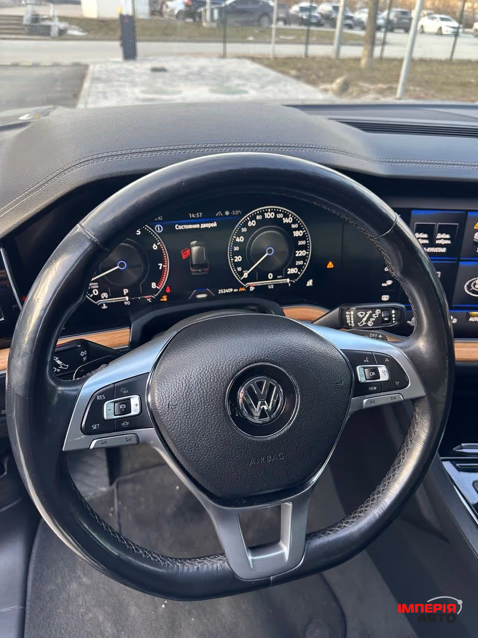 Volkswagen Touareg - фото 21