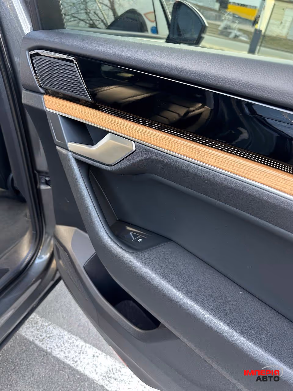 Volkswagen Touareg - фото 20