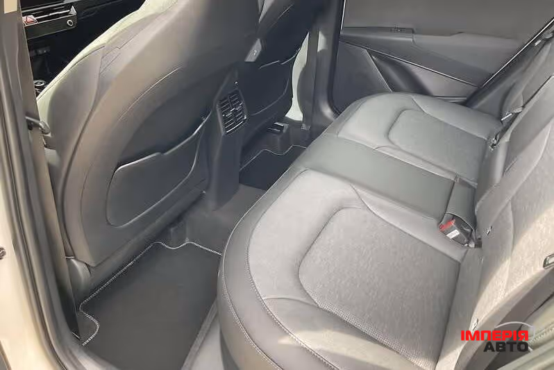 Kia Niro - фото 13