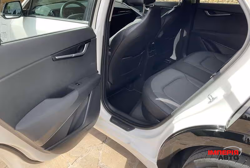 Kia Niro - фото 12