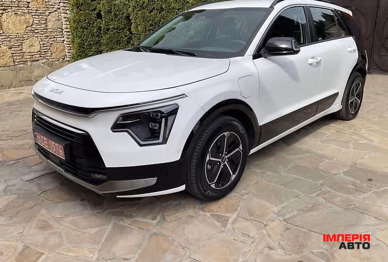 Kia Niro - фото 1