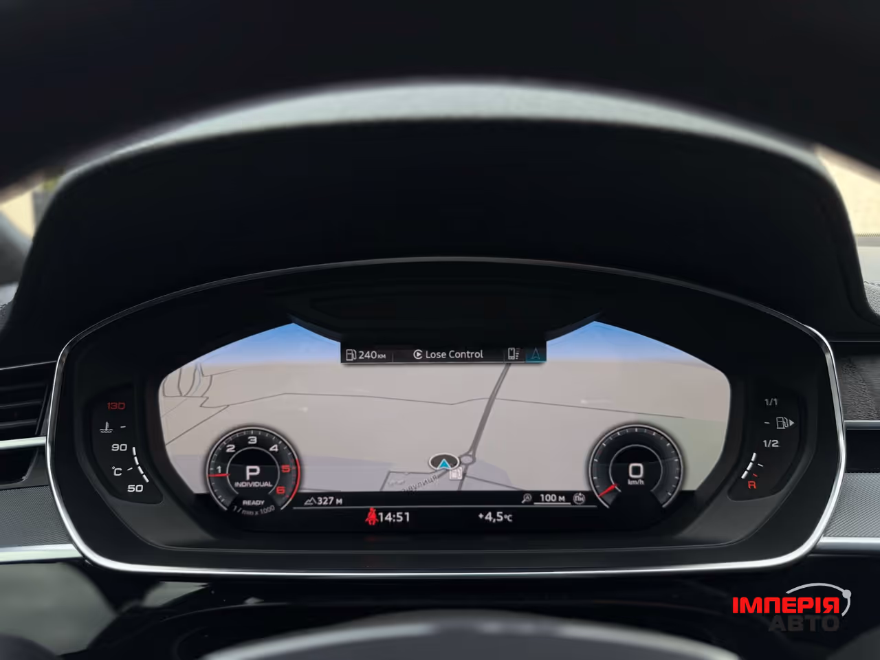 Audi A8 - фото 37