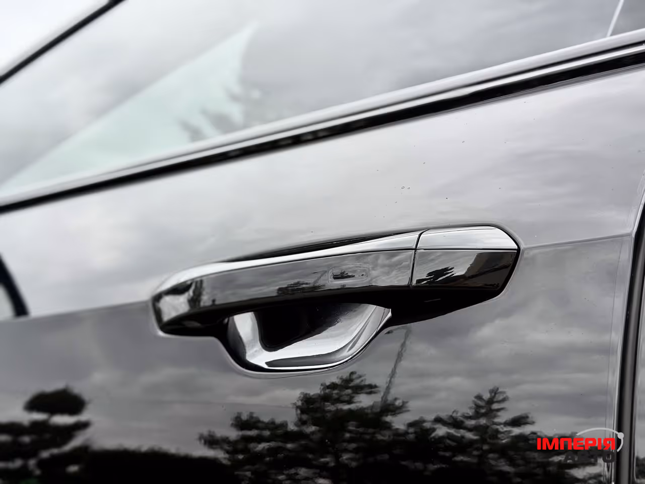 Audi A8 - фото 11