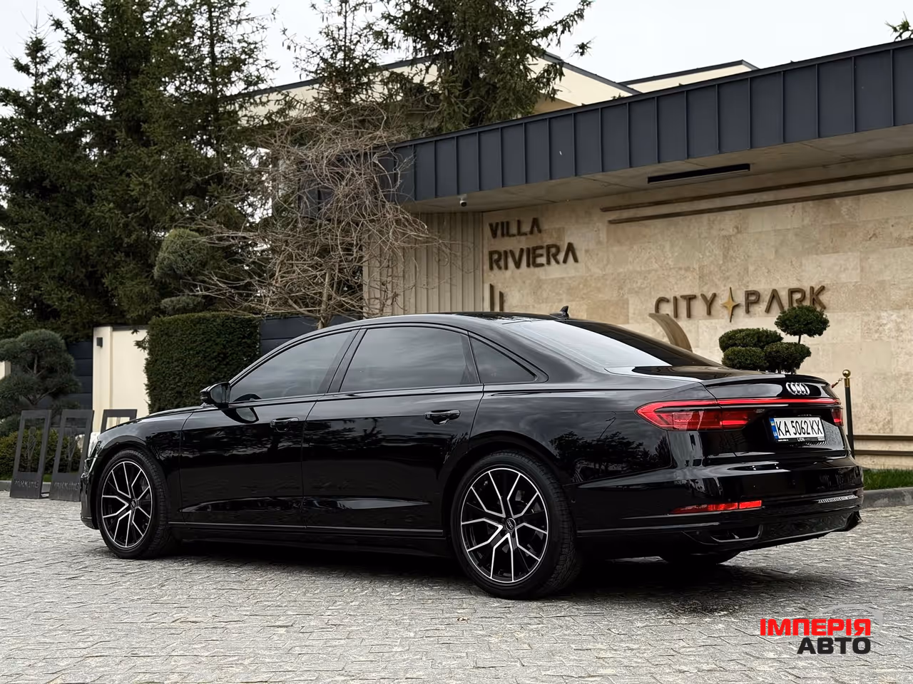 Audi A8 - фото 15