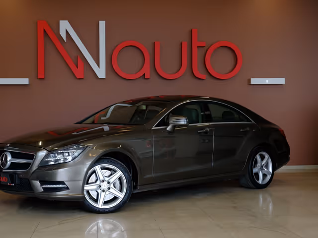 Mercedes-Benz CLS - фото 1