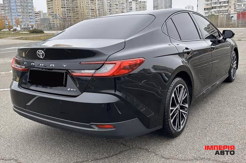 Toyota Camry - фото 6