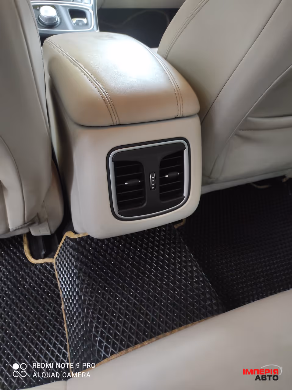 Chrysler 200 - фото 24