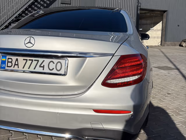 Mercedes-Benz E-Класс - фото 5