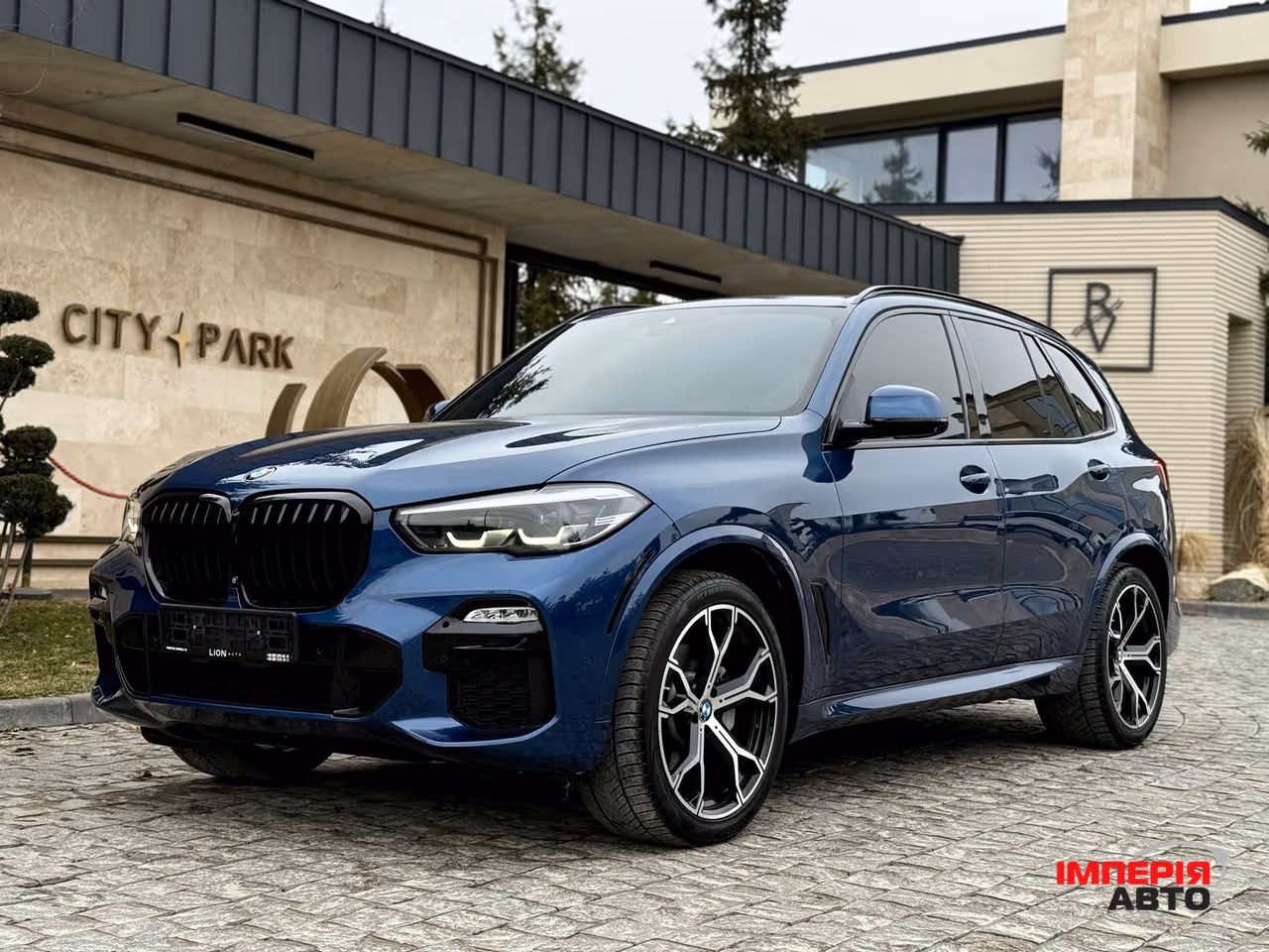 BMW X5 - фото 9