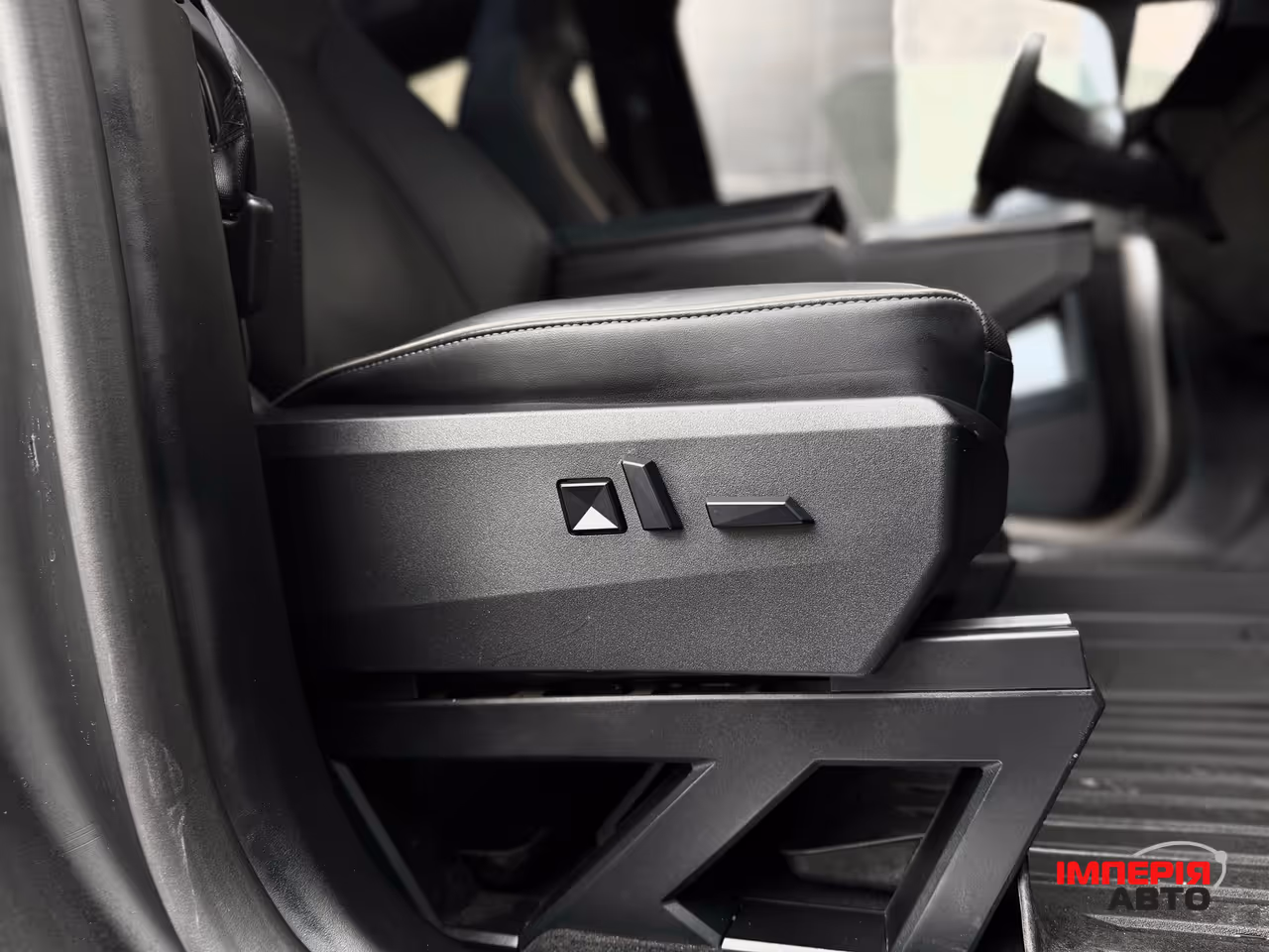 Tesla Cybertruck - фото 78