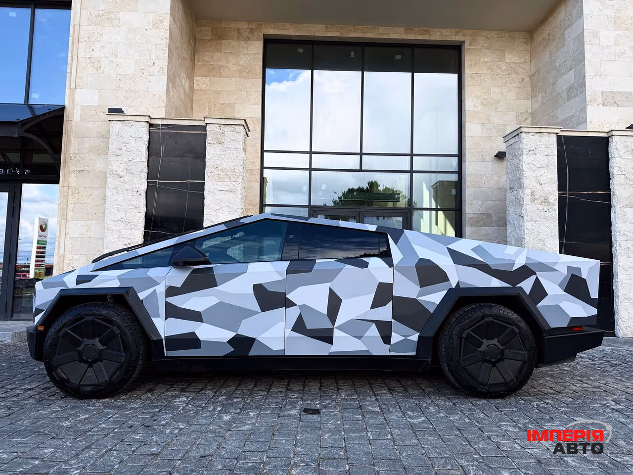 Tesla Cybertruck - фото 12