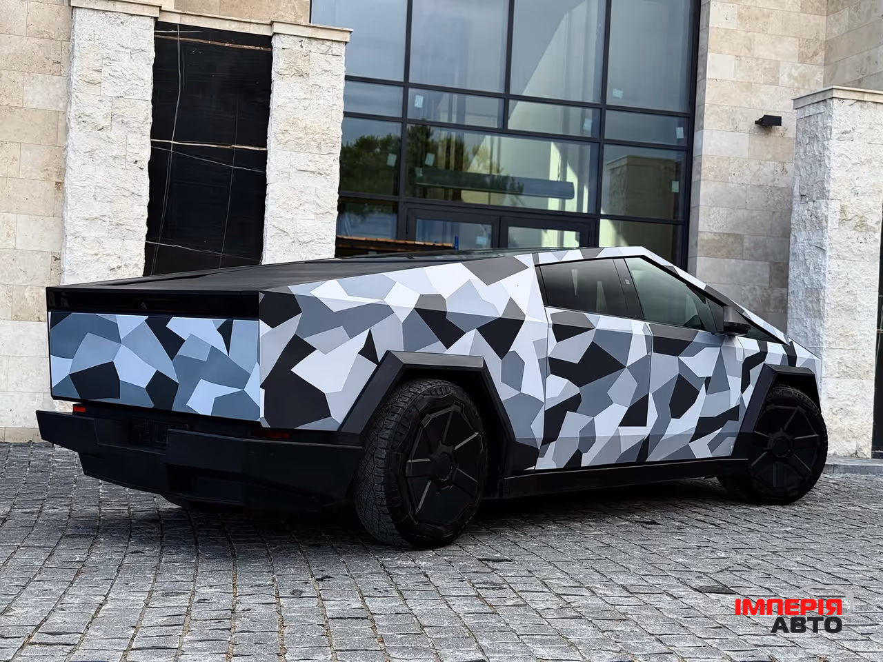 Tesla Cybertruck - фото 22
