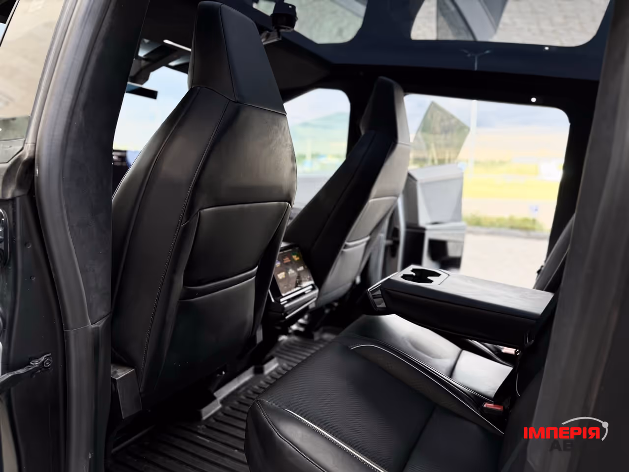 Tesla Cybertruck - фото 63
