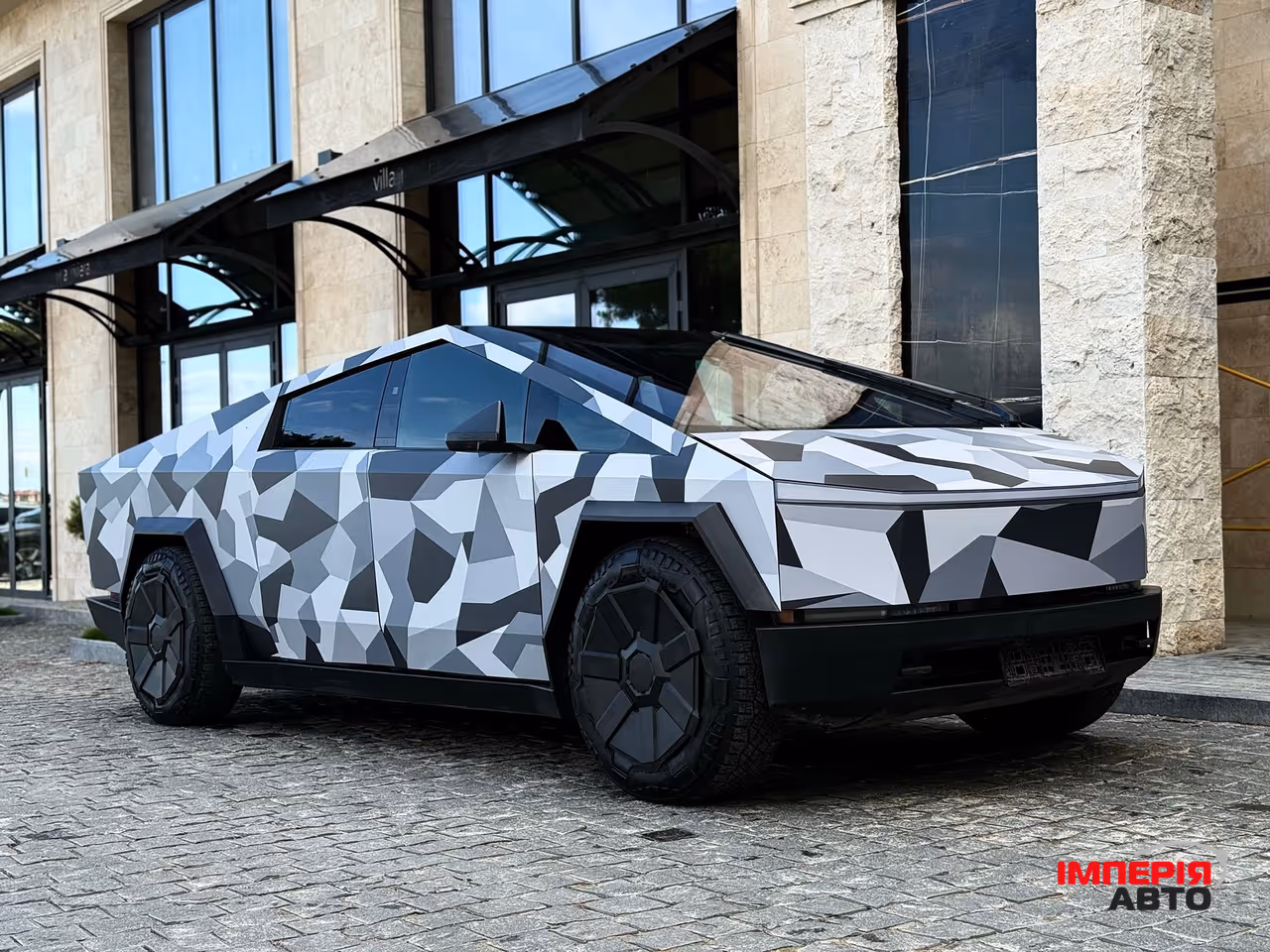 Tesla Cybertruck - фото 26