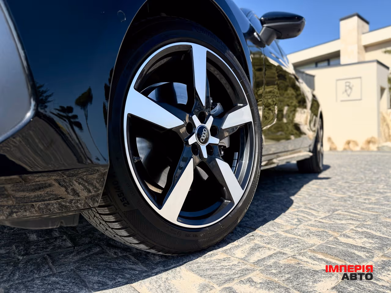 Audi A6 - фото 8