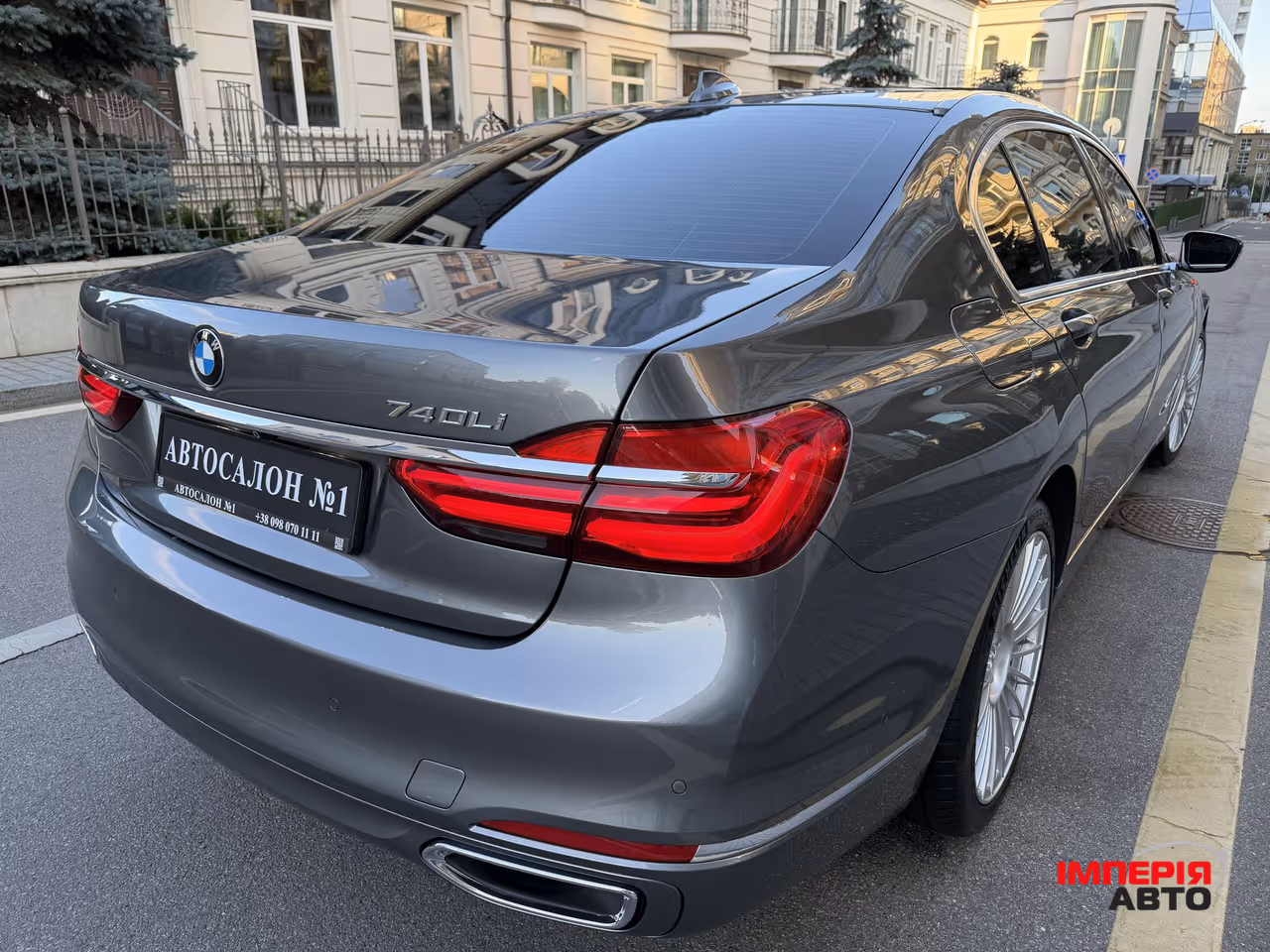 BMW 7 серії - фото 10