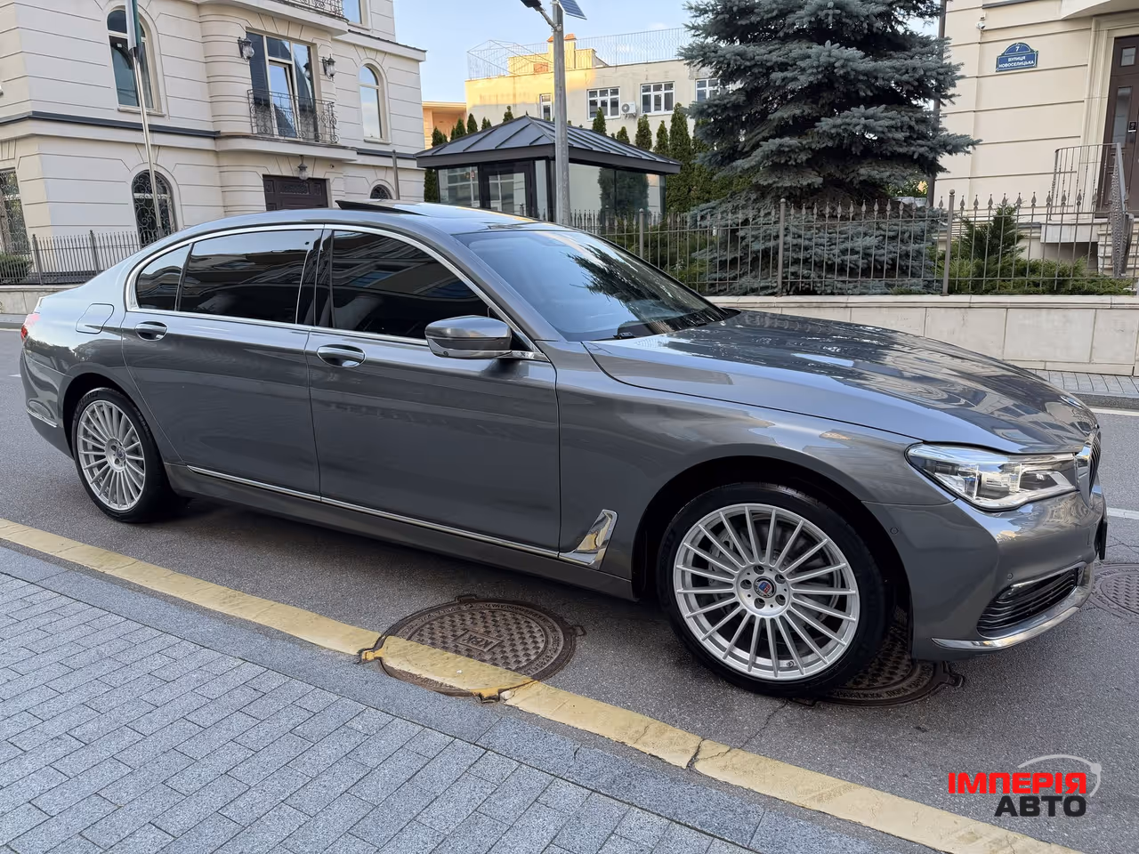 BMW 7 серії - фото 13