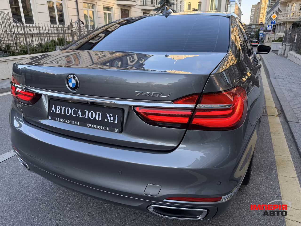 BMW 7 серії - фото 9