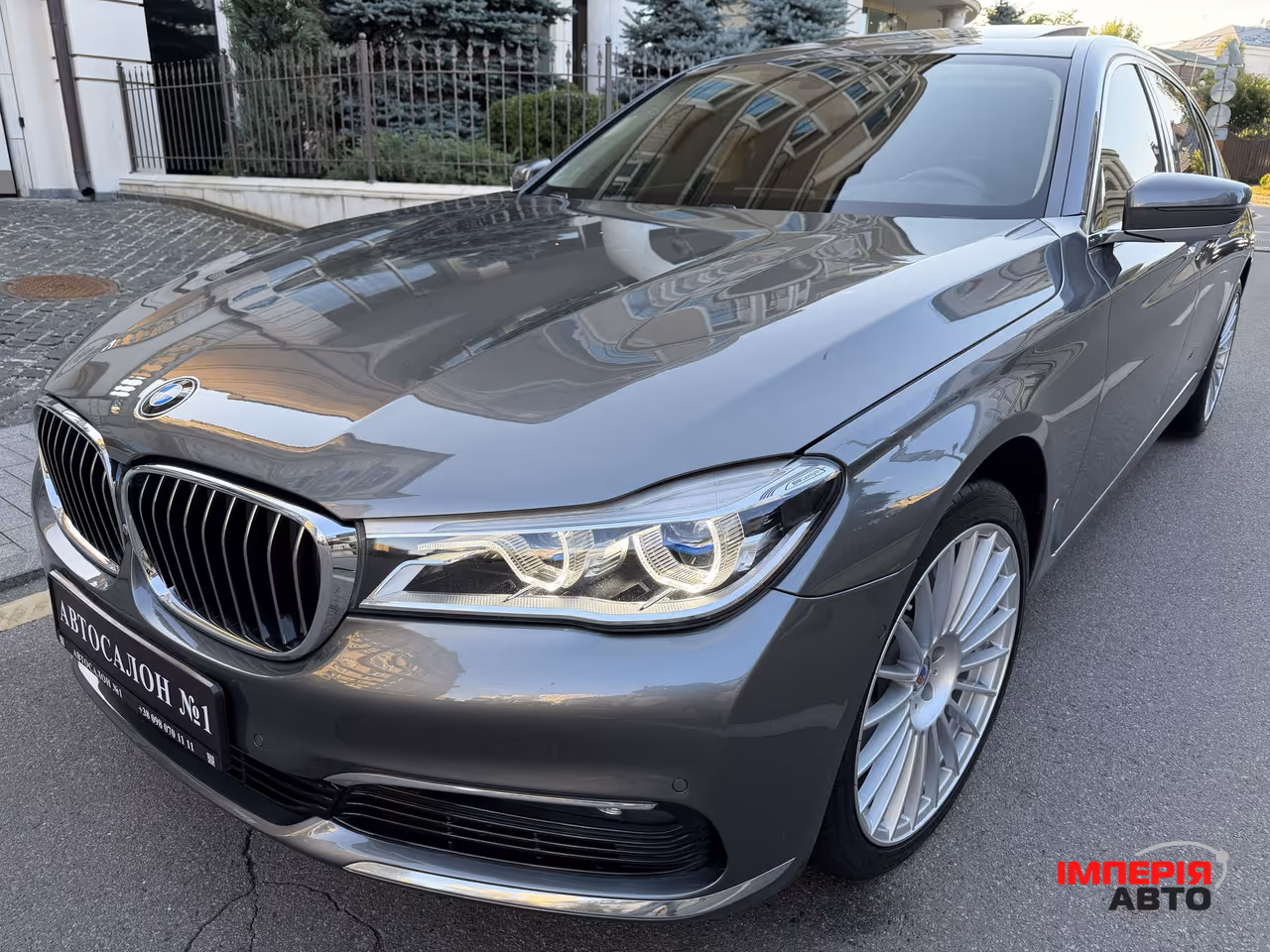 BMW 7 серії - фото 1