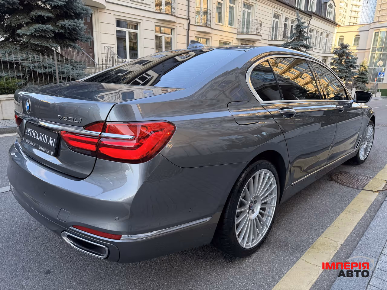 BMW 7 серії - фото 11