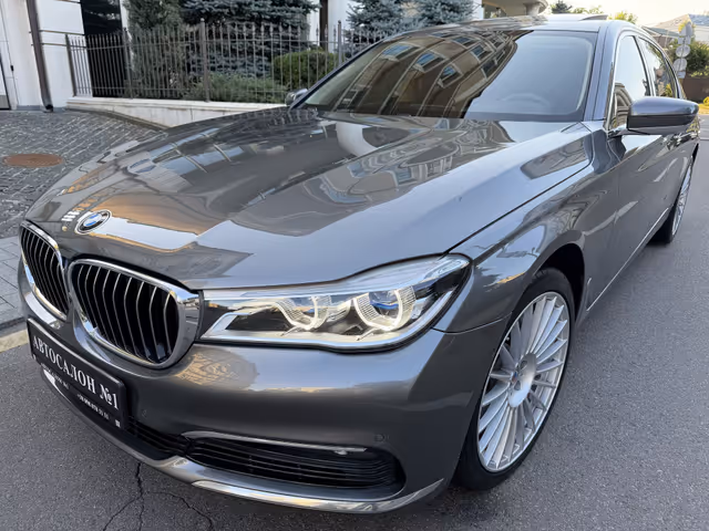 BMW 7 серії - фото 1