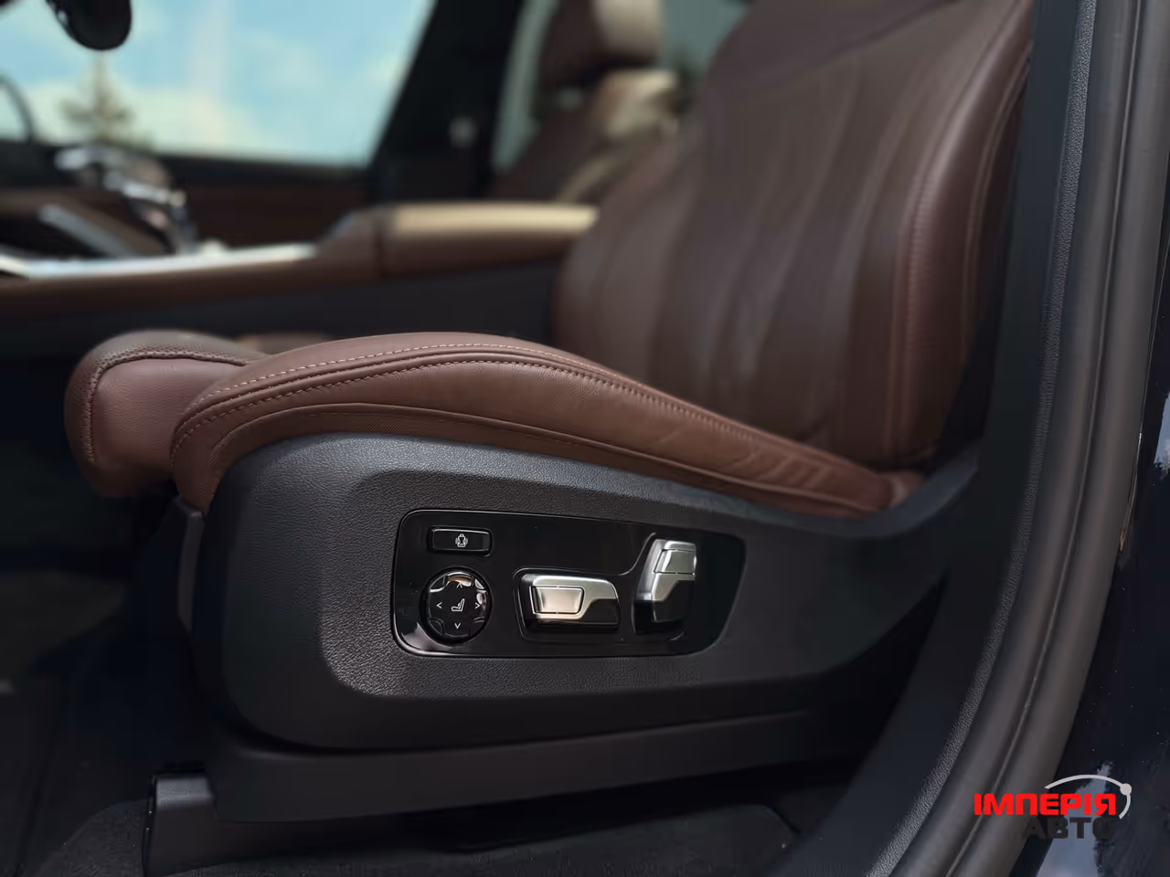 BMW X7 - фото 26