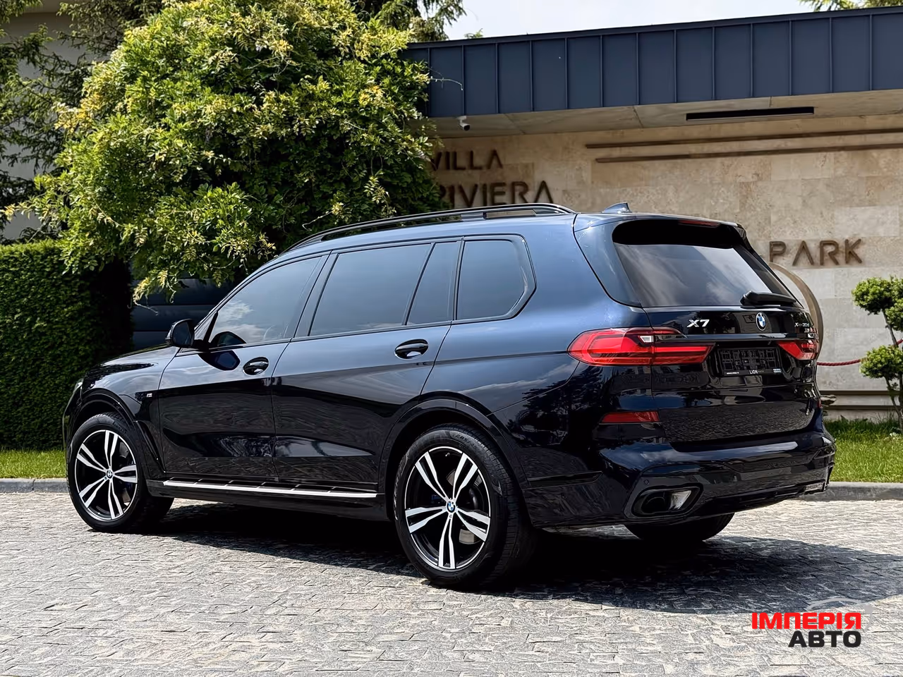 BMW X7 - фото 17