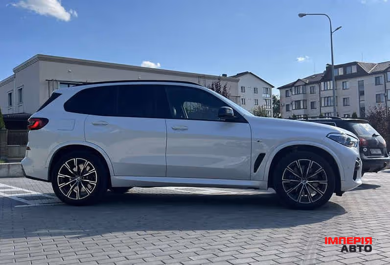 BMW X5 - фото 6