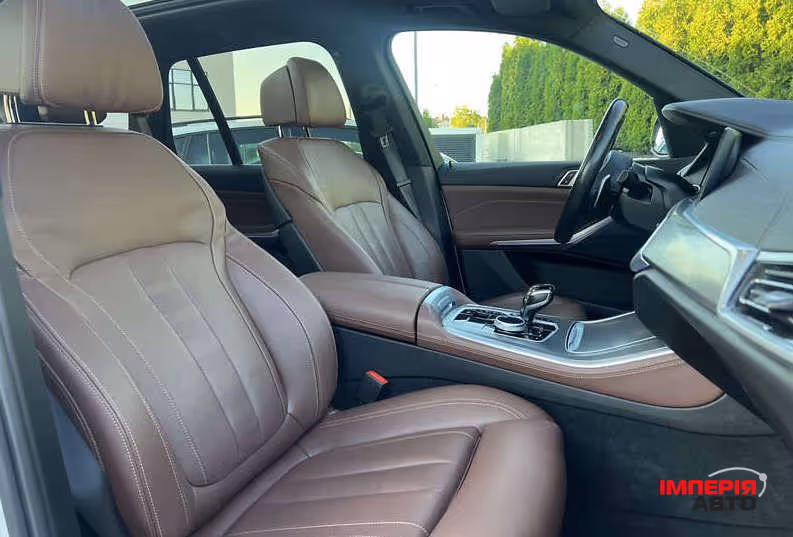 BMW X5 - фото 8