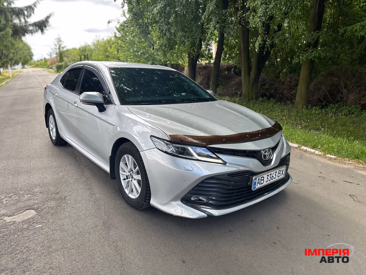 Toyota Camry - фото 1