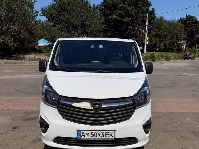 Opel Vivaro - фото 1