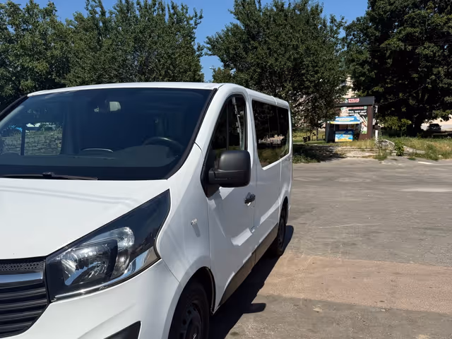 Opel Vivaro - фото 3