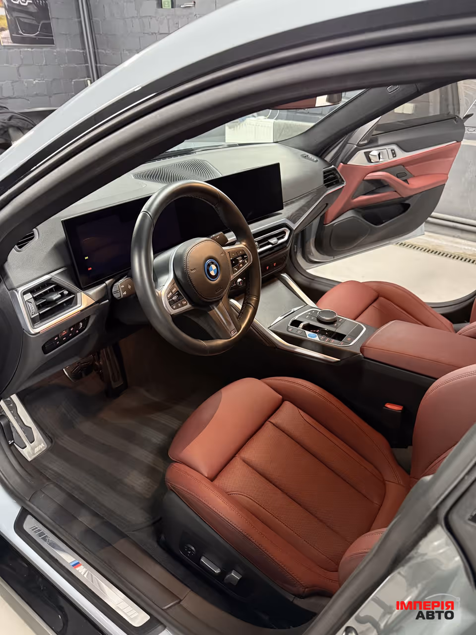 BMW i4 - фото 2