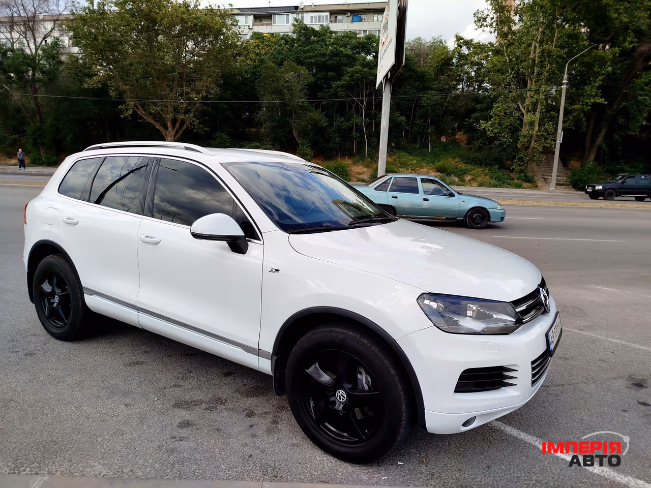 Volkswagen Touareg - фото 9