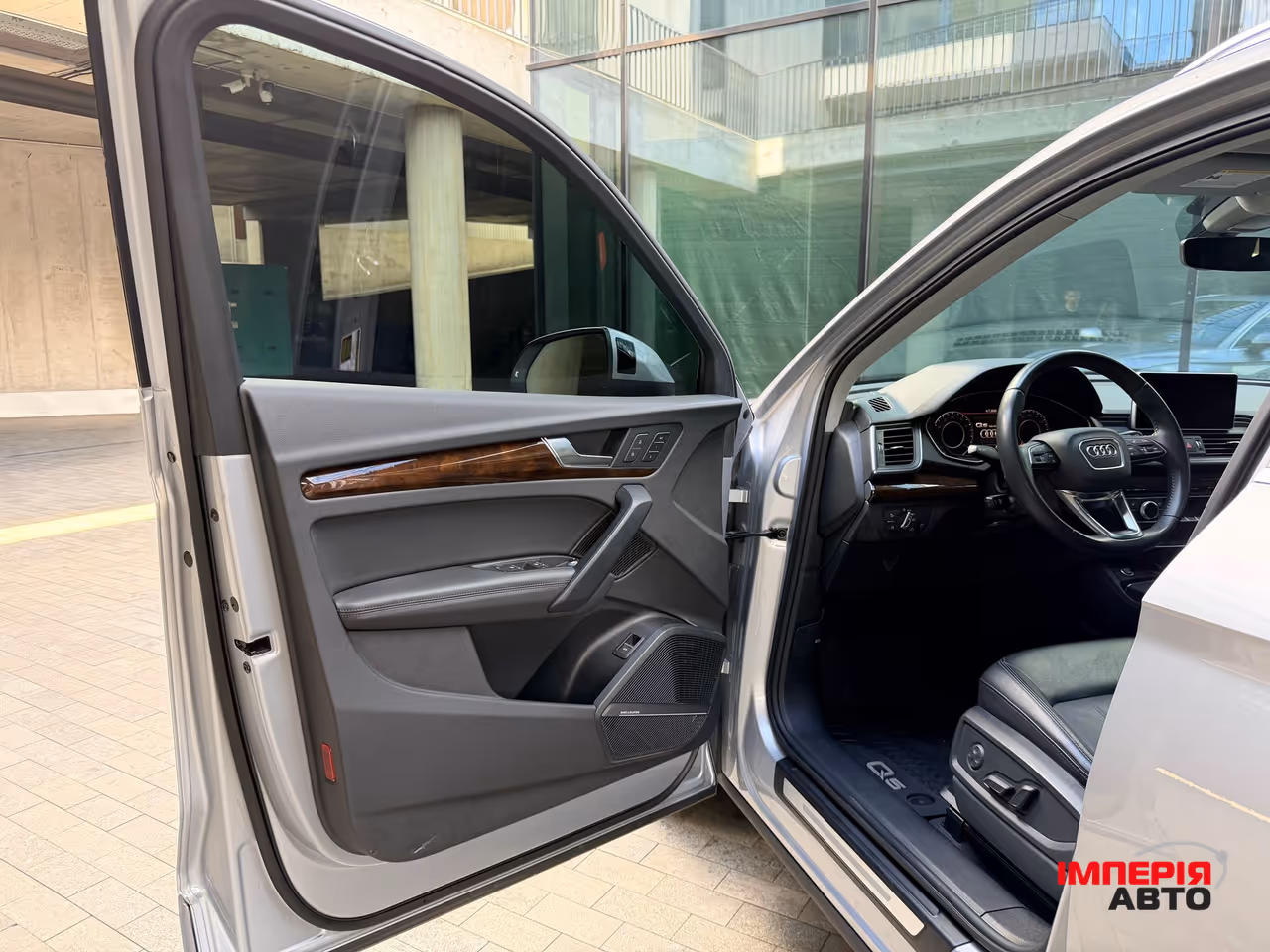 Audi Q5 - фото 12