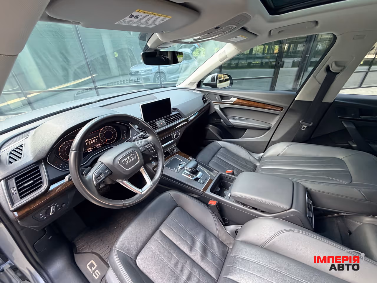 Audi Q5 - фото 17