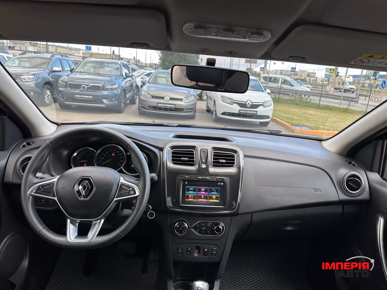 Renault Sandero - фото 16