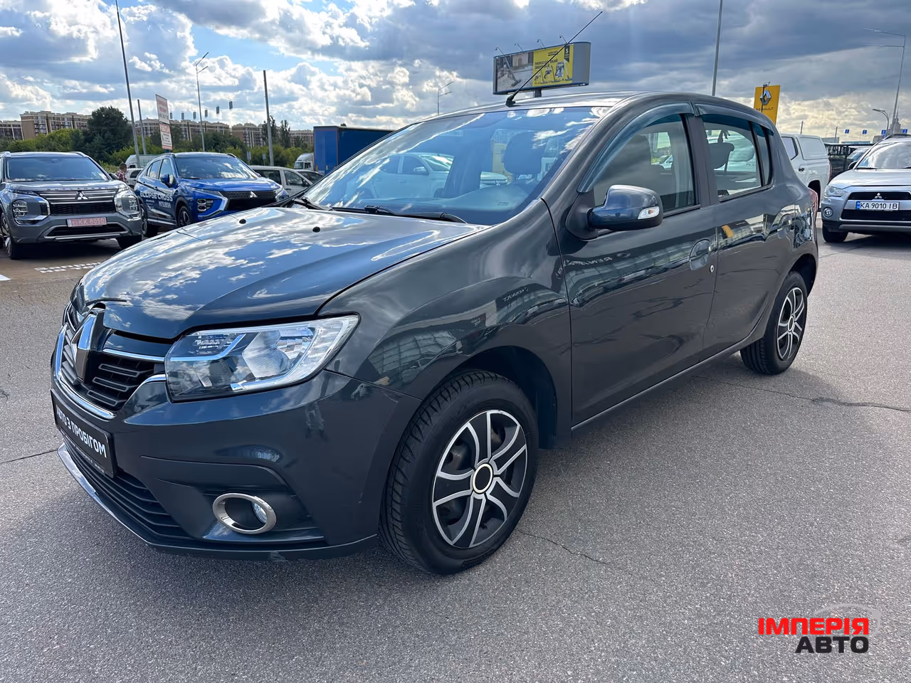 Renault Sandero - фото 3