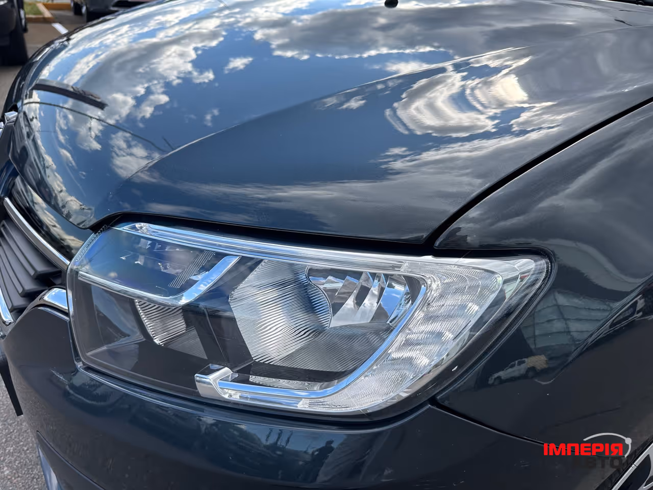 Renault Sandero - фото 10