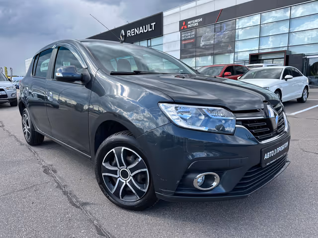 Renault Sandero - фото 1