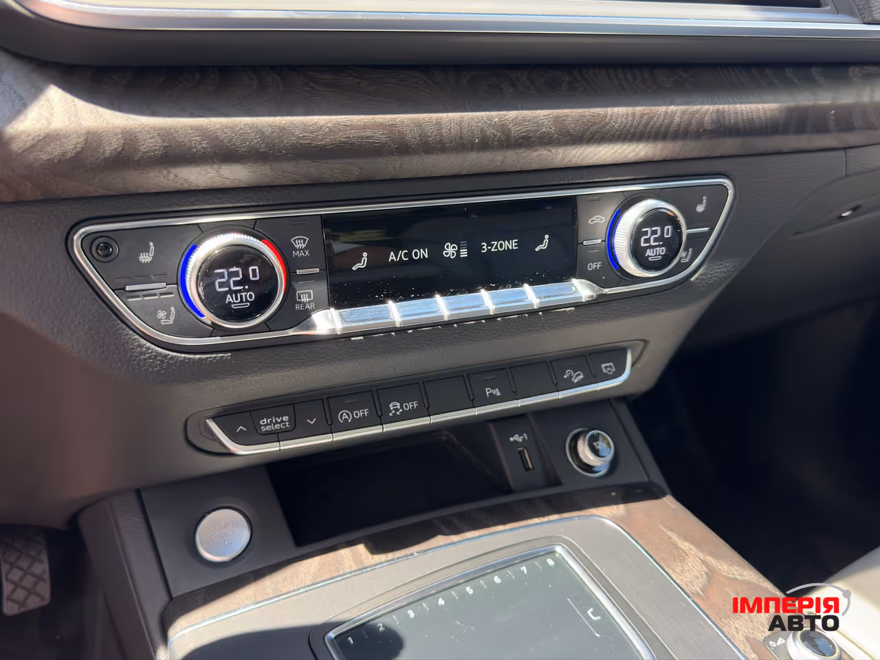 Audi Q5 - фото 14
